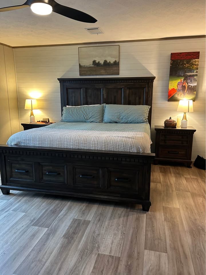 Guest bedroom